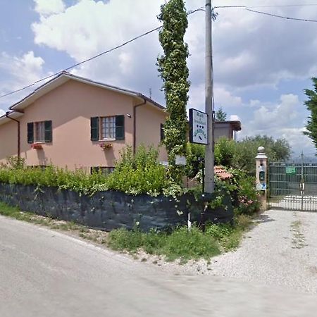 Bed&Breakfast Giardino Agritourist Controguerra Екстериор снимка
