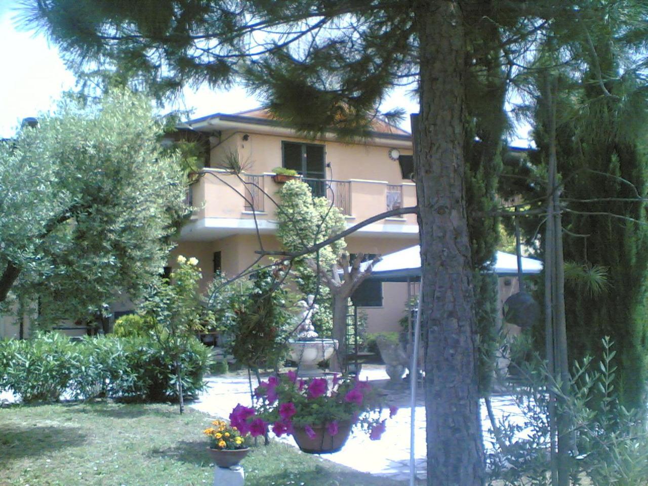 Bed&Breakfast Giardino Agritourist Controguerra Екстериор снимка